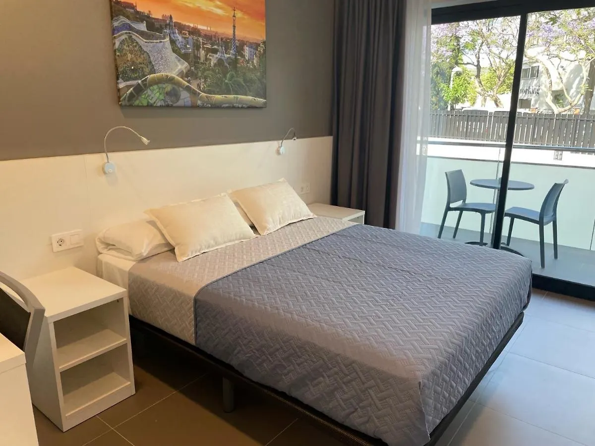 Hotel C31 Castelldefels 2*,